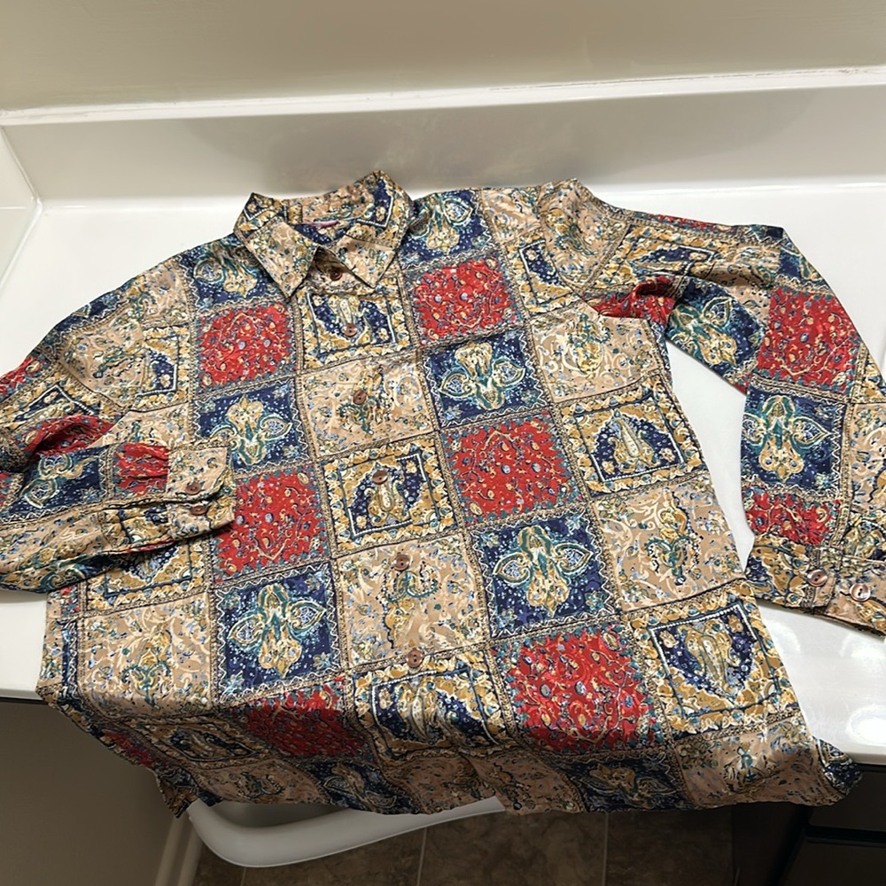 VINTAGE BUTTON DOWN - Picture 5 of 5